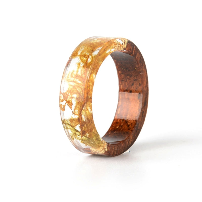 Hand-made wooden ring containing dried flowers - beautiful & unique!