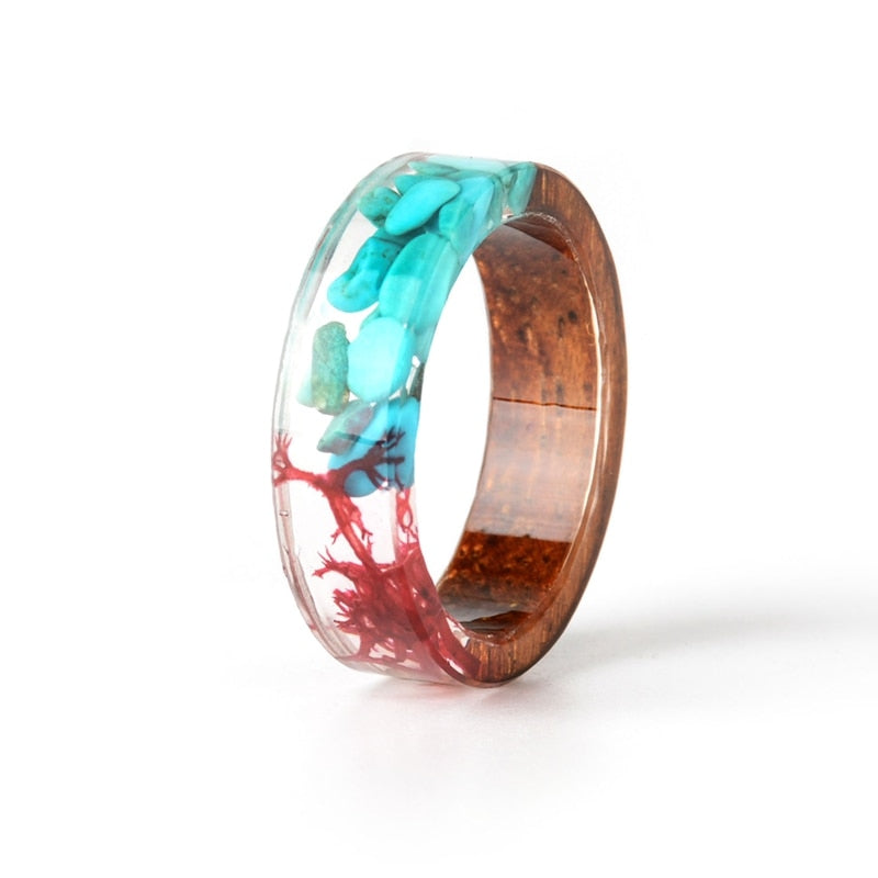 Hand-made wooden ring containing dried flowers - beautiful & unique!