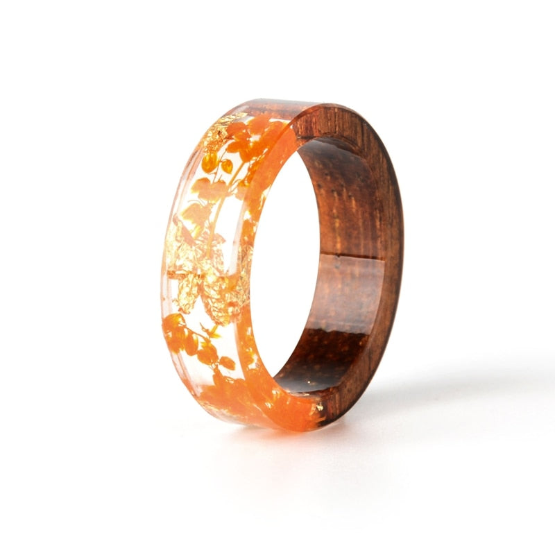 Hand-made wooden ring containing dried flowers - beautiful & unique!