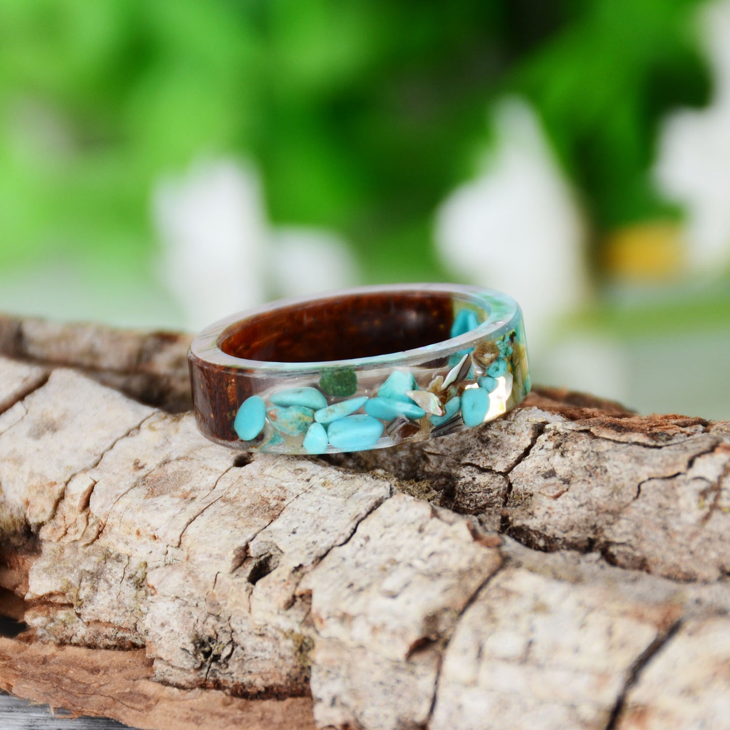 Hand-made wooden ring containing dried flowers - beautiful & unique!